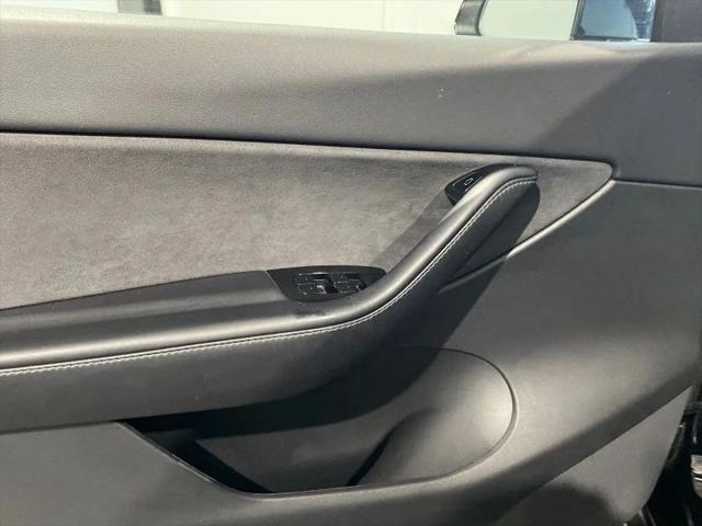2021 Tesla Model Y Standard Range Rear-Wheel Drive