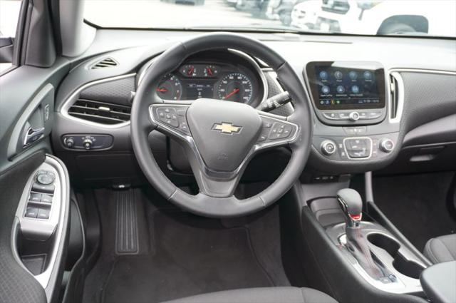 2025 Chevrolet Malibu FWD RS