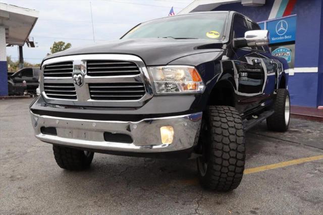 2017 Ram 1500 Big Horn Crew Cab 4x4 5'7" Box