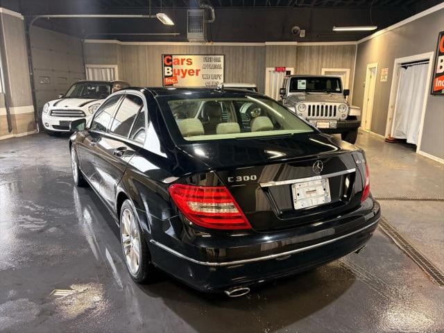 2014 Mercedes-Benz C-CLASS C 300 Luxury 4MATIC