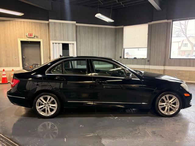 2014 Mercedes-Benz C-CLASS C 300 Luxury 4MATIC