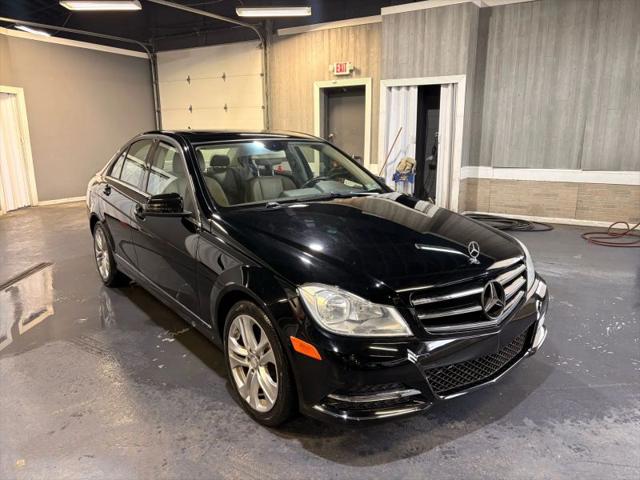 2014 Mercedes-Benz C-CLASS C 300 Luxury 4MATIC