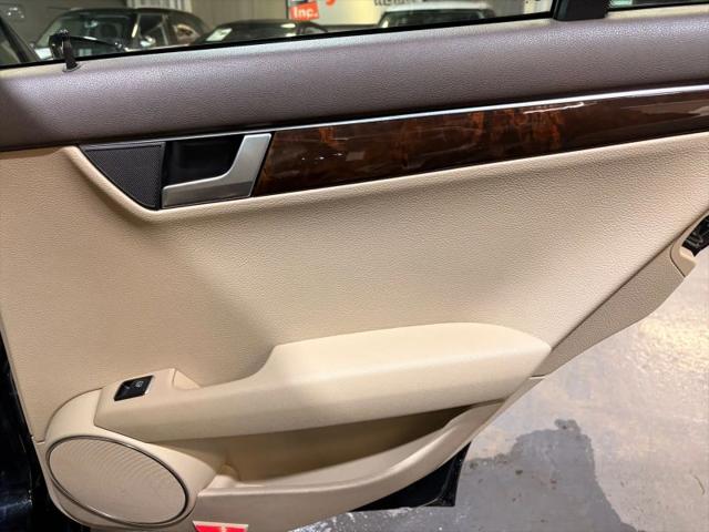 2014 Mercedes-Benz C-CLASS C 300 Luxury 4MATIC