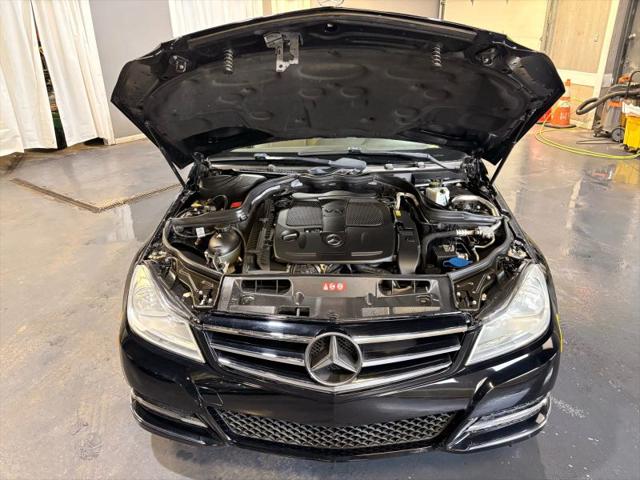 2014 Mercedes-Benz C-CLASS C 300 Luxury 4MATIC