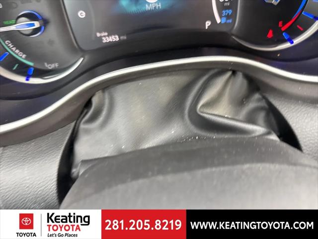 2024 Chrysler Pacifica Hybrid Select