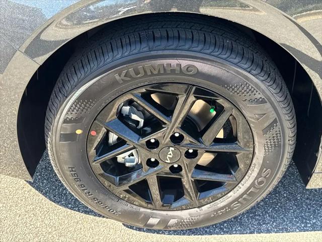 2026 Kia K5 LXS FWD