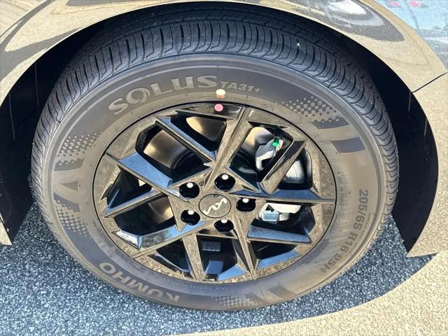2026 Kia K5 LXS FWD