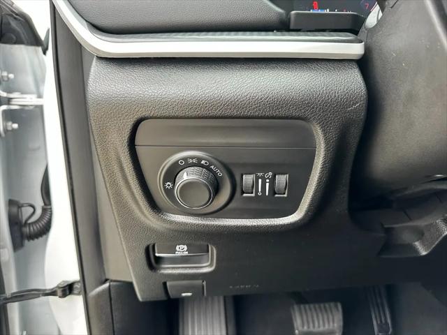 2023 Jeep Grand Cherokee L Laredo 4x4