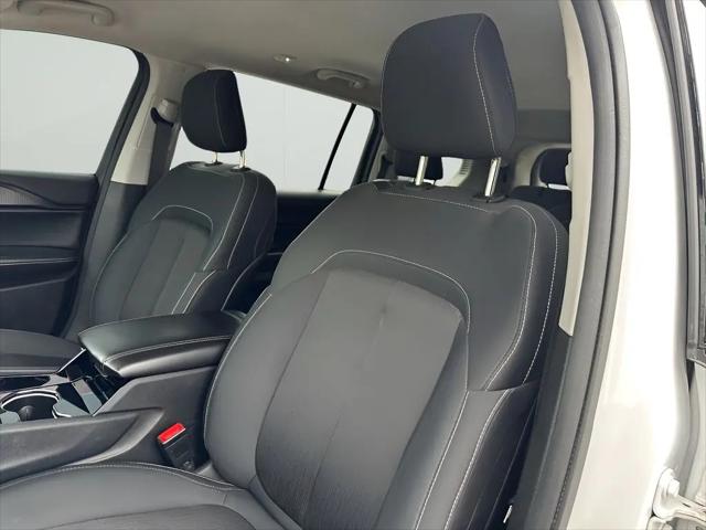 2023 Jeep Grand Cherokee L Laredo 4x4