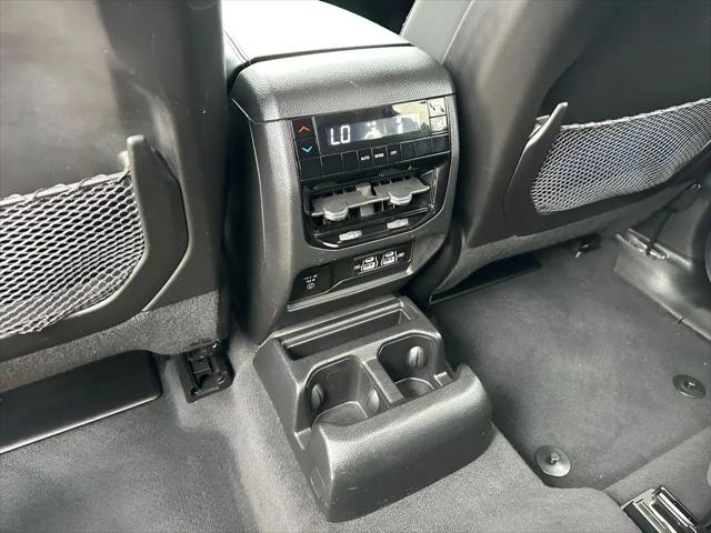 2023 Jeep Grand Cherokee L Laredo 4x4