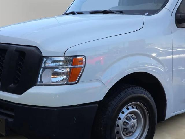 2019 Nissan 1500 S V6