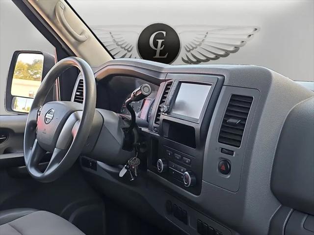 2019 Nissan 1500 S V6