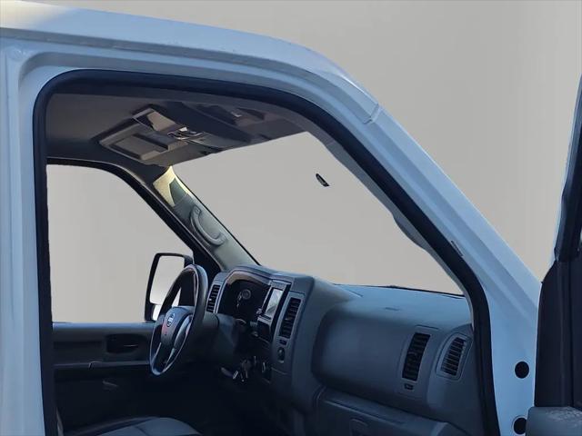 2019 Nissan 1500 S V6