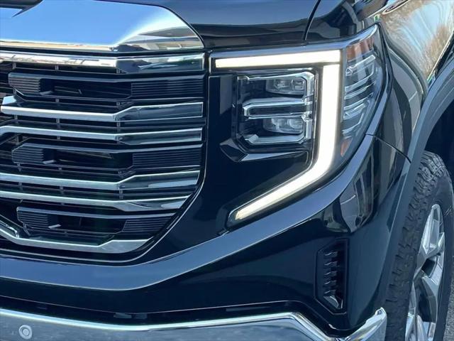 2026 GMC Sierra 1500 Crew Cab, Short Bed, SLT, 4WD