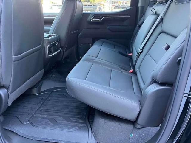 2026 GMC Sierra 1500 Crew Cab, Short Bed, SLT, 4WD