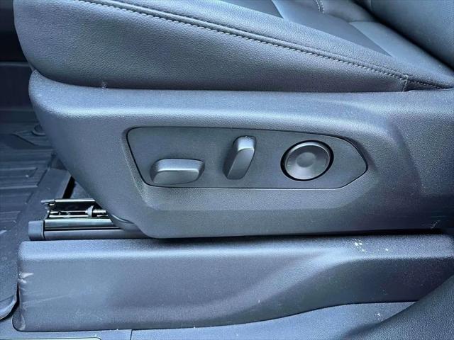 2026 GMC Sierra 1500 Crew Cab, Short Bed, SLT, 4WD