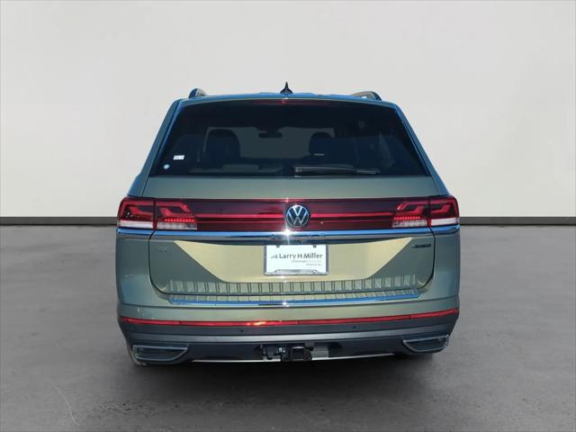 2026 Volkswagen Atlas SE with Technology