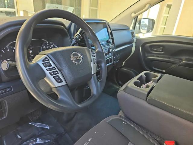 2022 Nissan Titan King Cab S 4x2