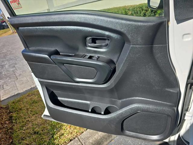 2022 Nissan Titan King Cab S 4x2