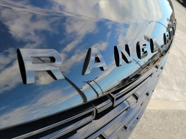 2025 Land Rover Range Rover P400 SE