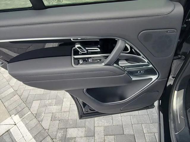 2025 Land Rover Range Rover P400 SE