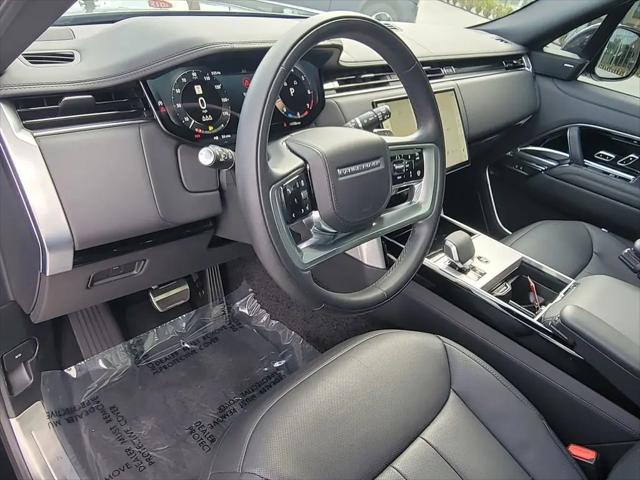 2025 Land Rover Range Rover P400 SE