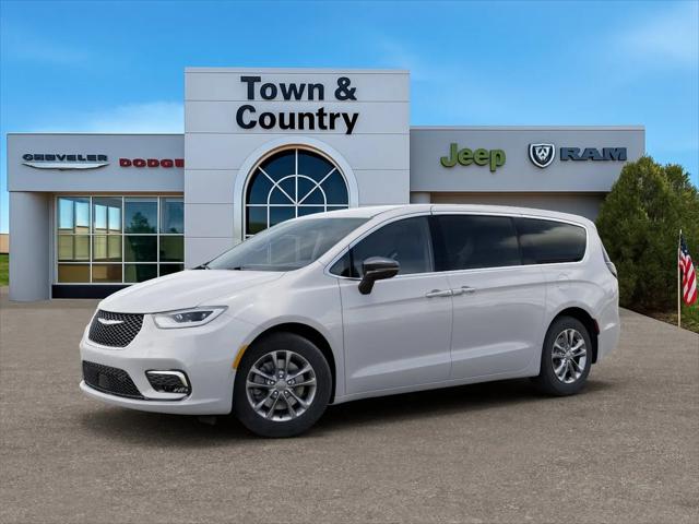 2026 Chrysler Pacifica Select AWD