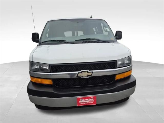 2017 Chevrolet Express LT