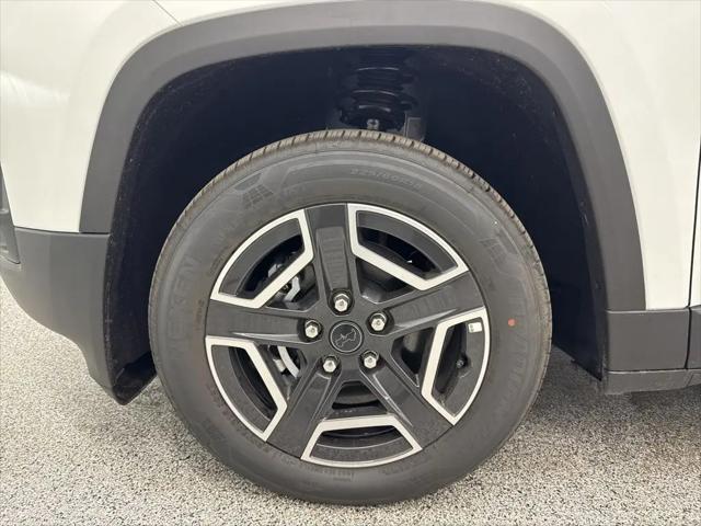 2026 Jeep Cherokee Laredo 4x4