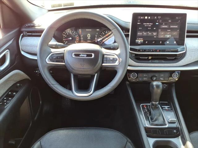 2023 Jeep Compass Latitude Lux FWD