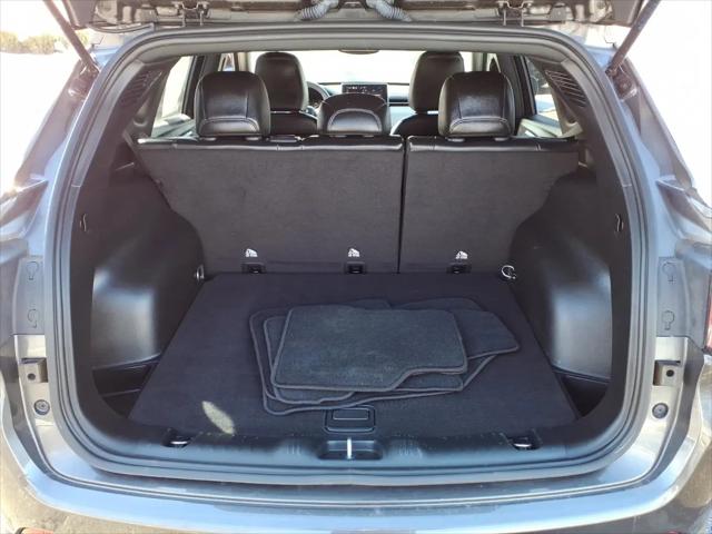 2023 Jeep Compass Latitude Lux FWD