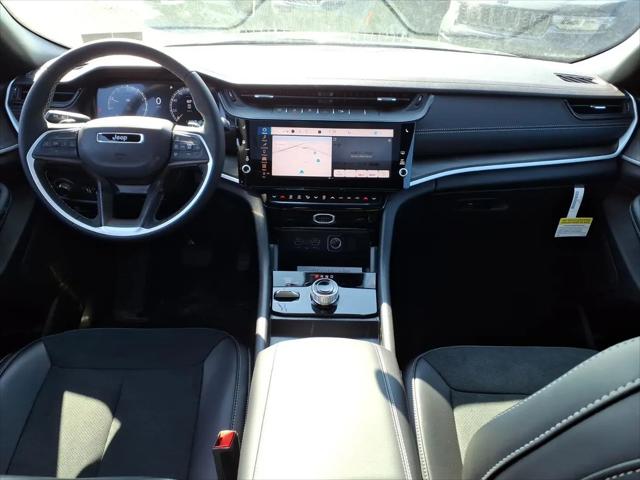 2026 Jeep Grand Cherokee L Altitude 4x4