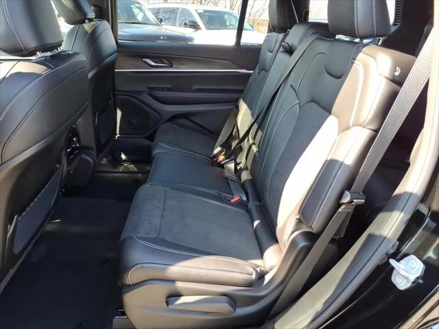2026 Jeep Grand Cherokee L Altitude 4x4