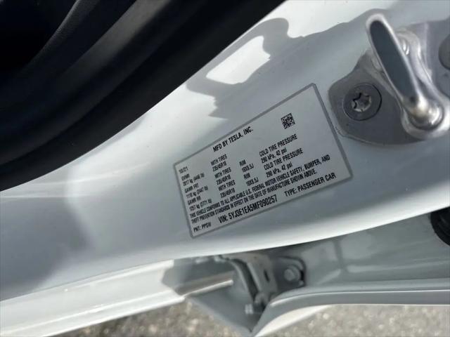 2021 Tesla Model 3 Standard Range Plus Rear-Wheel Drive