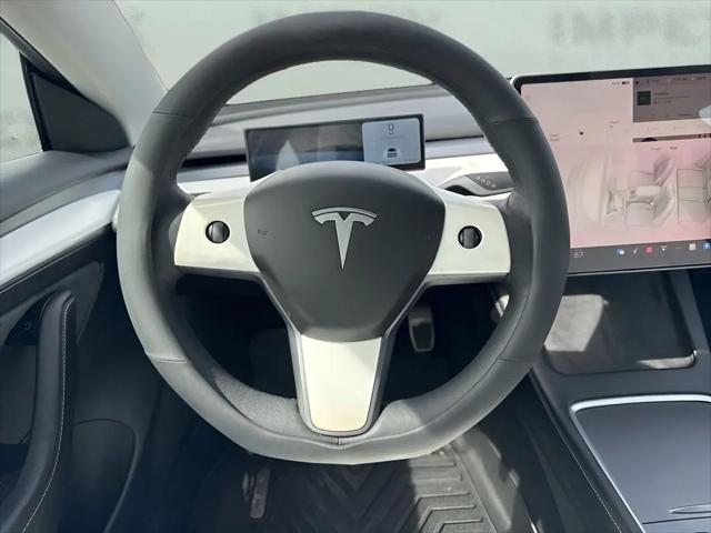 2021 Tesla Model 3 Standard Range Plus Rear-Wheel Drive