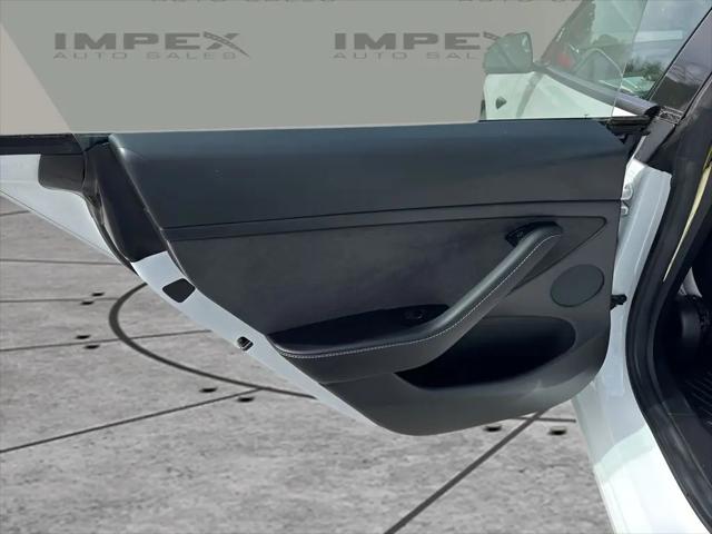2021 Tesla Model 3 Standard Range Plus Rear-Wheel Drive