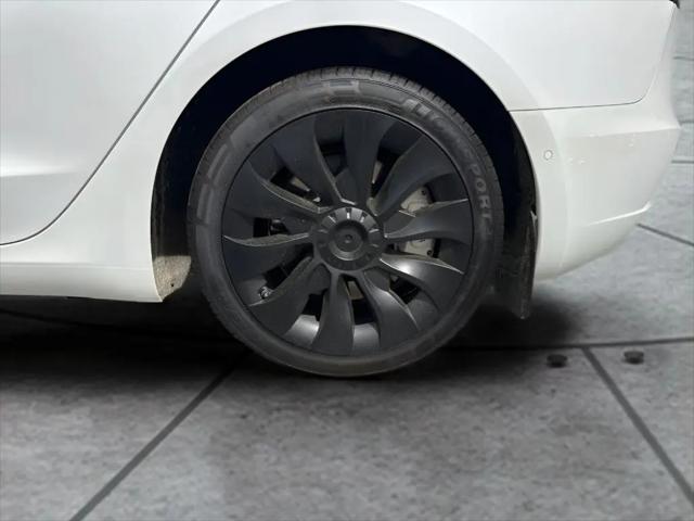 2021 Tesla Model 3 Standard Range Plus Rear-Wheel Drive