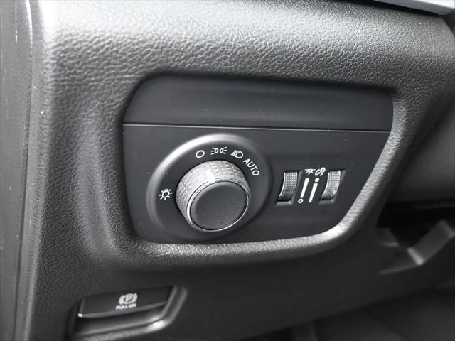 2026 Jeep Grand Cherokee L Laredo 4x2