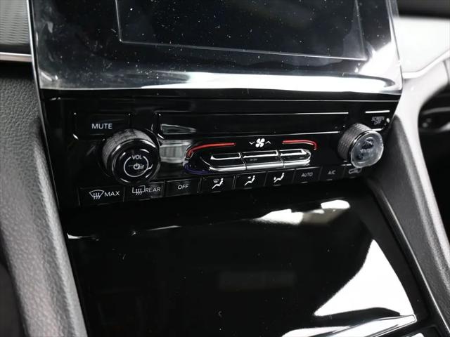 2026 Jeep Grand Cherokee L Laredo 4x2