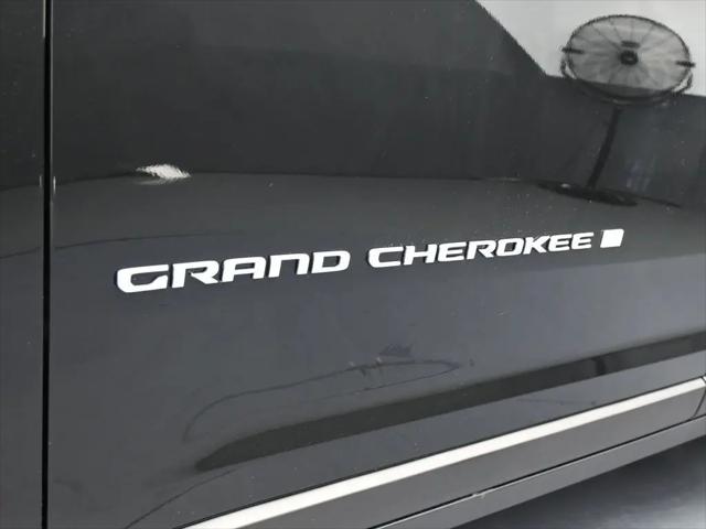 2026 Jeep Grand Cherokee L Laredo 4x2
