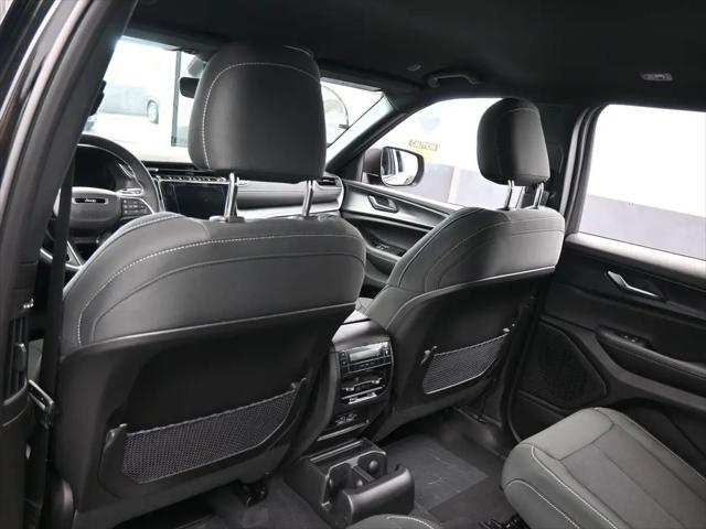 2026 Jeep Grand Cherokee L Laredo 4x2