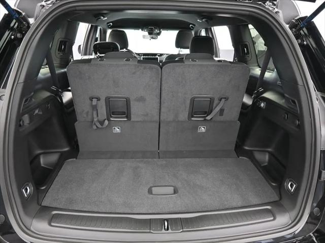 2026 Jeep Grand Cherokee L Laredo 4x2