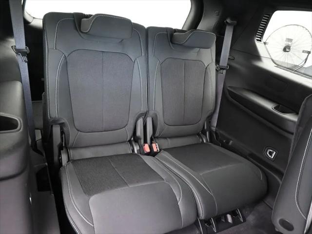 2026 Jeep Grand Cherokee L Laredo 4x2