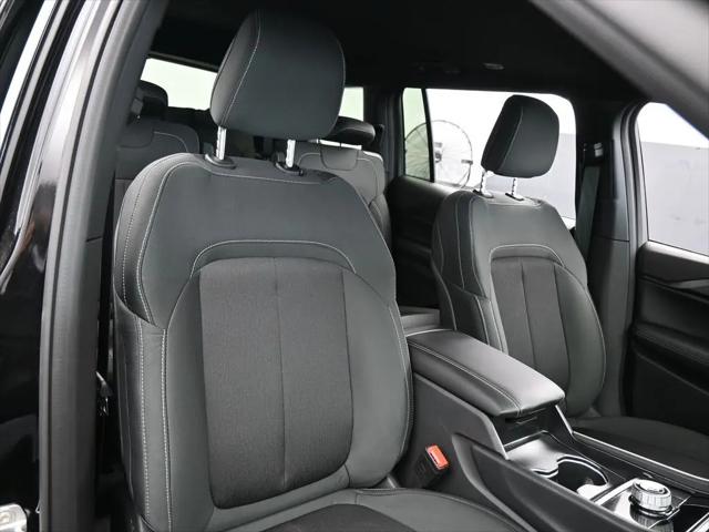 2026 Jeep Grand Cherokee L Laredo 4x2