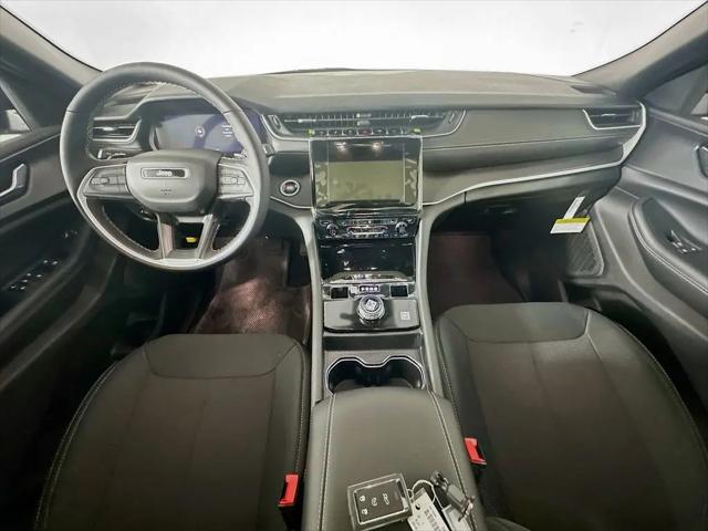 2026 Jeep Grand Cherokee L Altitude 4x4
