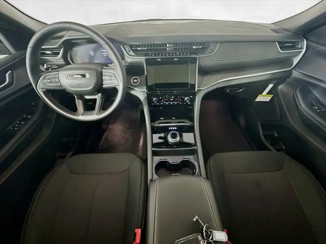 2026 Jeep Grand Cherokee L Altitude 4x2