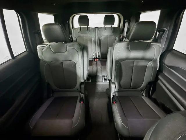 2026 Jeep Grand Cherokee L Altitude 4x2
