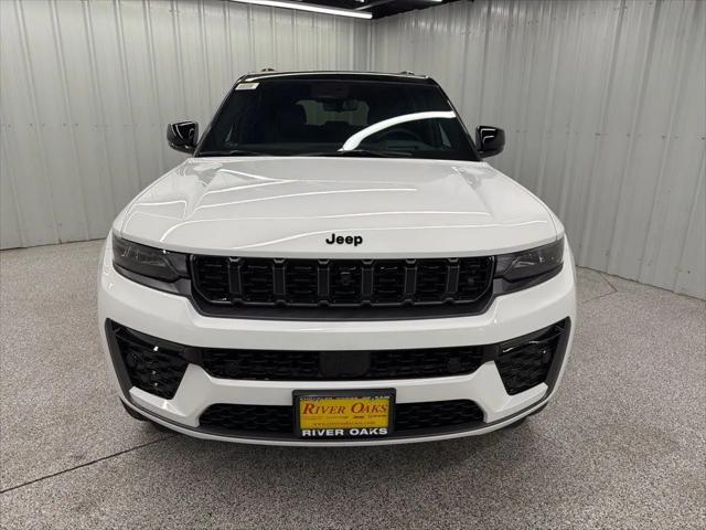 2026 Jeep Grand Cherokee GRAND CHEROKEE SUMMIT 4X4