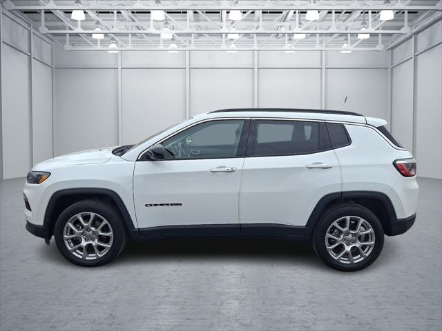 2022 Jeep Compass Latitude Lux 4x4
