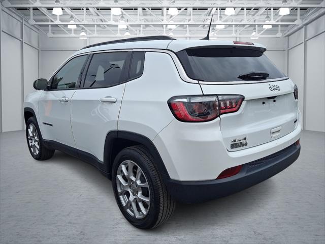 2022 Jeep Compass Latitude Lux 4x4
